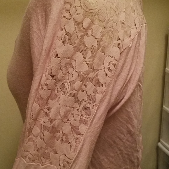 Pink lacy womens top - Picture 3 of 4
